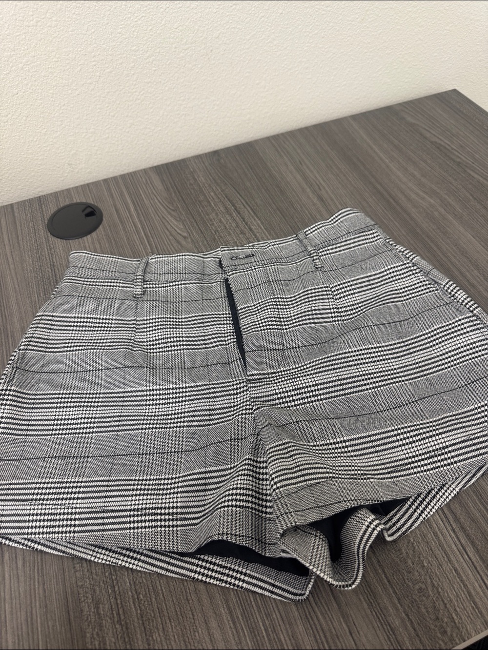 Forever 21 Plaid High-Waist Women’s Shorts - Black/Grey